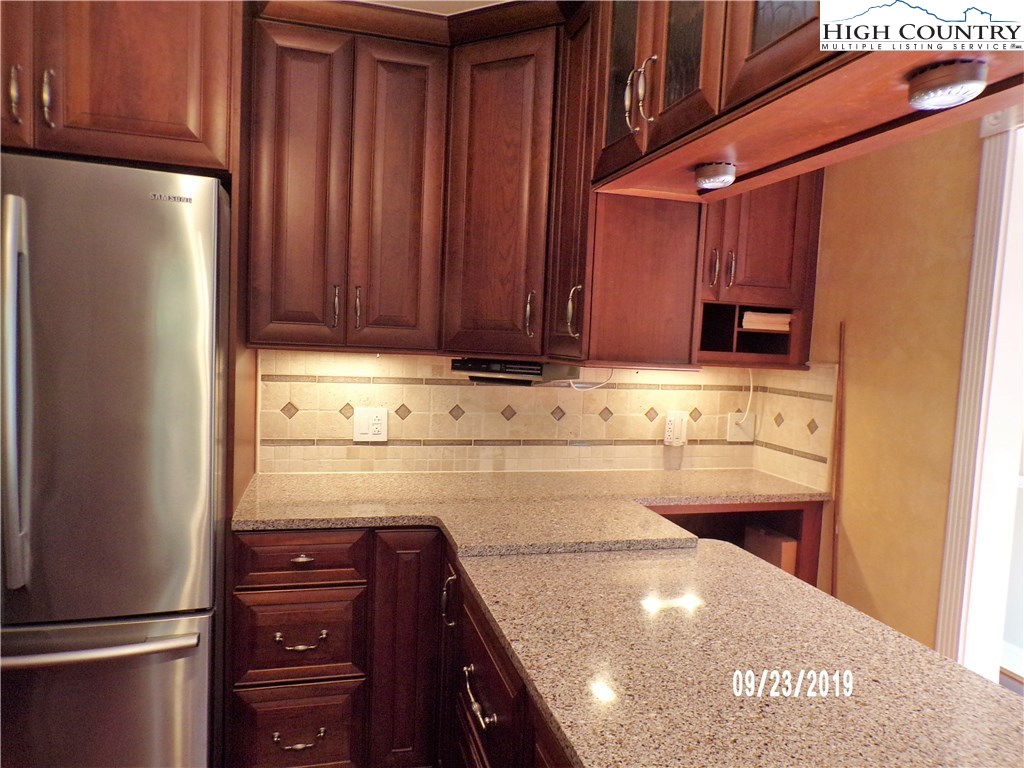 534 Herb Thomas Road Sugar Grove, NC 28679 - Photo 12 of 50 Gallery Image 12