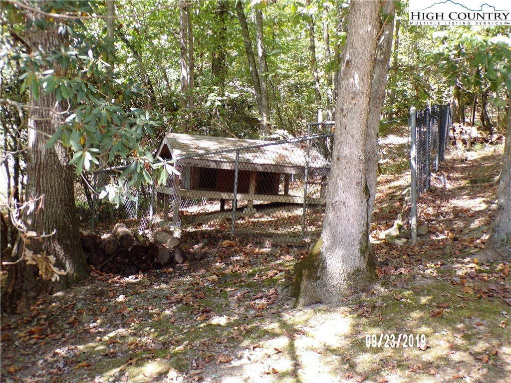 534 Herb Thomas Road Sugar Grove, NC 28679 - Photo 5 of 50 Gallery Image 5