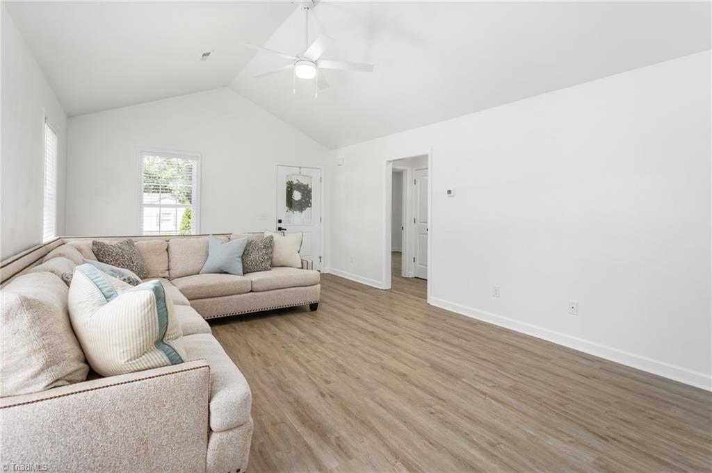 629 Rockspring Road High Point, NC 27262 - Photo 10 of 30