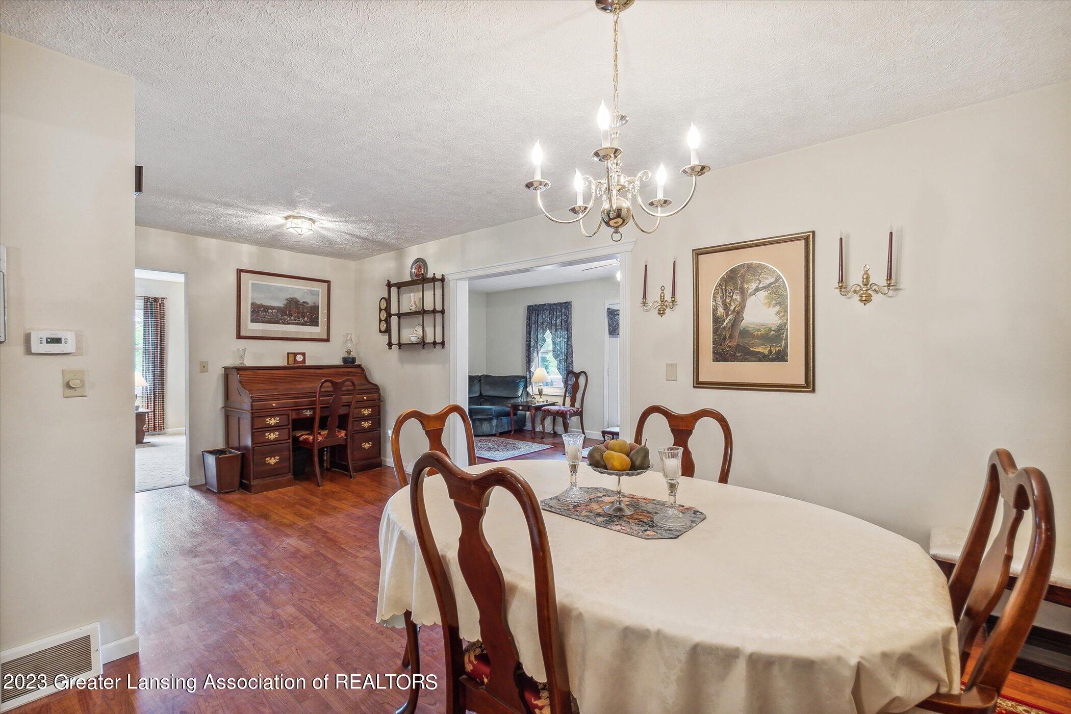 1238 Otto Road Charlotte, MI 48813 - Photo 14 of 46 16-1238-Otto-Rd-Charlotte-MI-48813-Windo