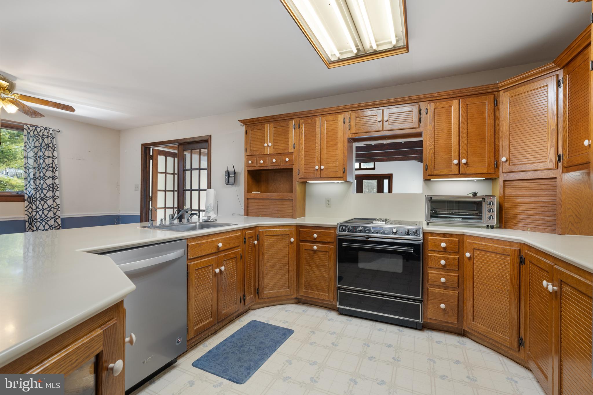 1237 7 Corner Road Perkasie, PA 18944 - Photo 15 of 74 Gallery Image 15