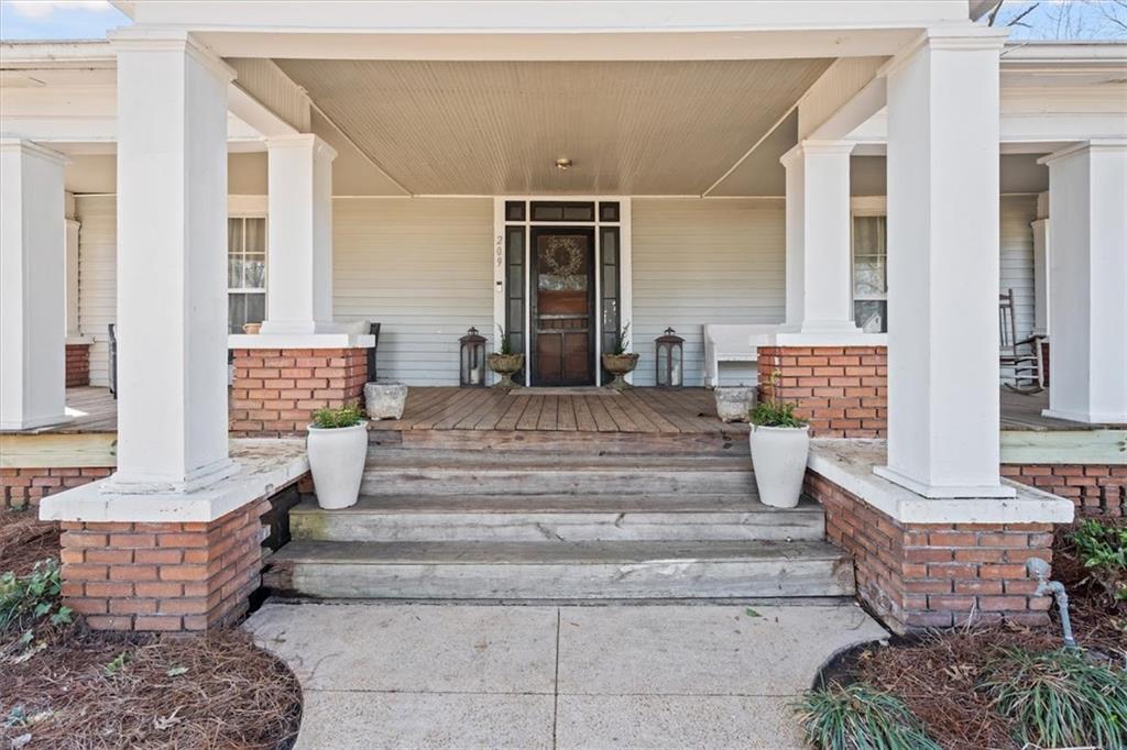 209 North Cave Spring Street Cedartown, GA 30125 - Photo 3 of 50