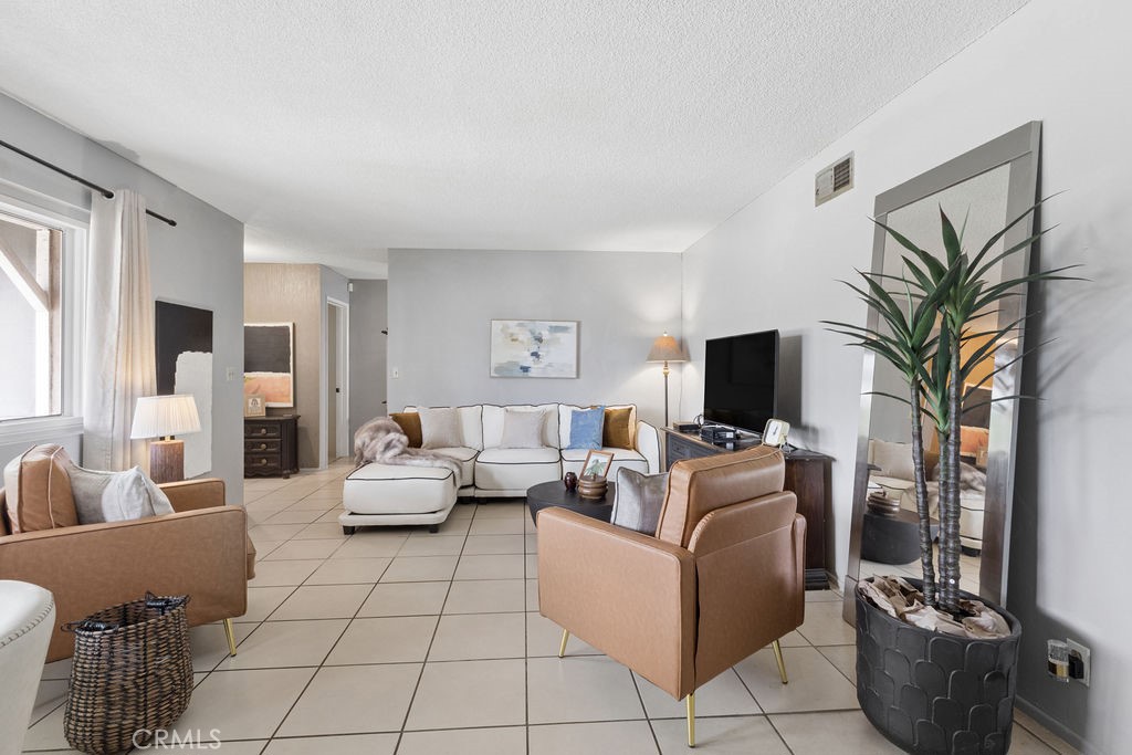 3198 Washington Street Riverside, CA 92504 - Photo 5 of 28 Gallery Image 5