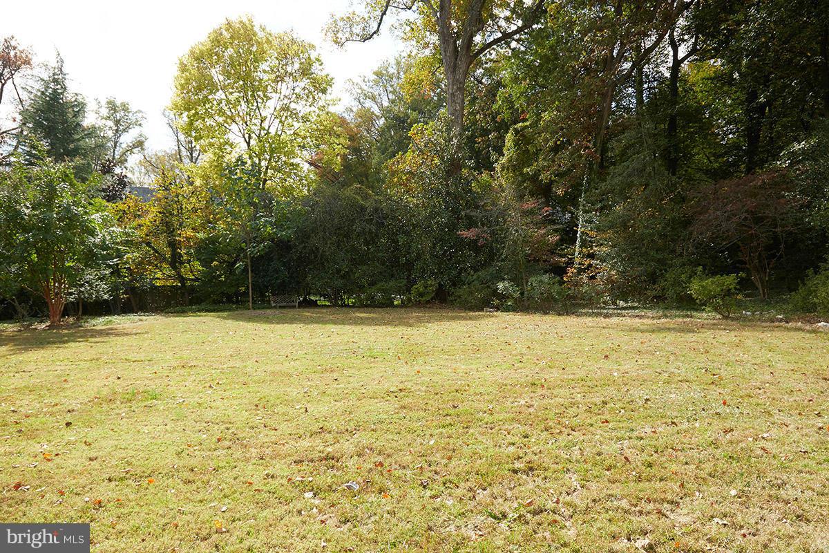 9108 Burning Tree Road Bethesda, MD 20817 - Photo 13 of 15 Exterior (Rear)