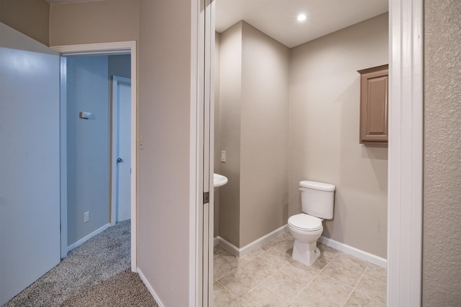 332 West North Avenue Reedley, CA 93654 - Photo 14 of 28 Gallery Image 14