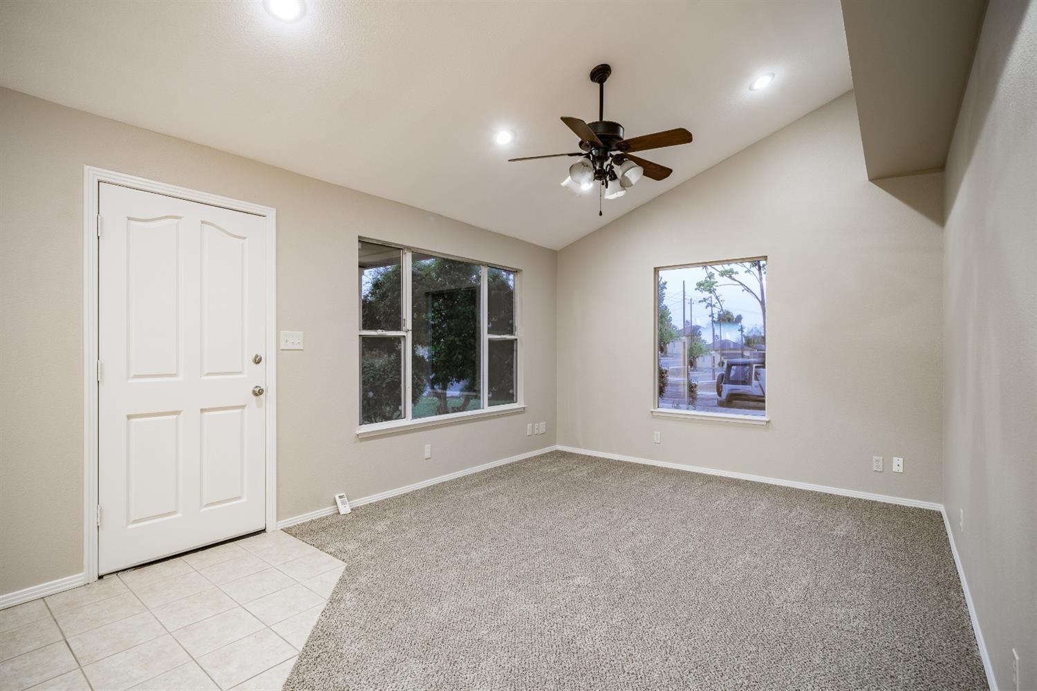 332 West North Avenue Reedley, CA 93654 - Photo 3 of 28 Gallery Image 3