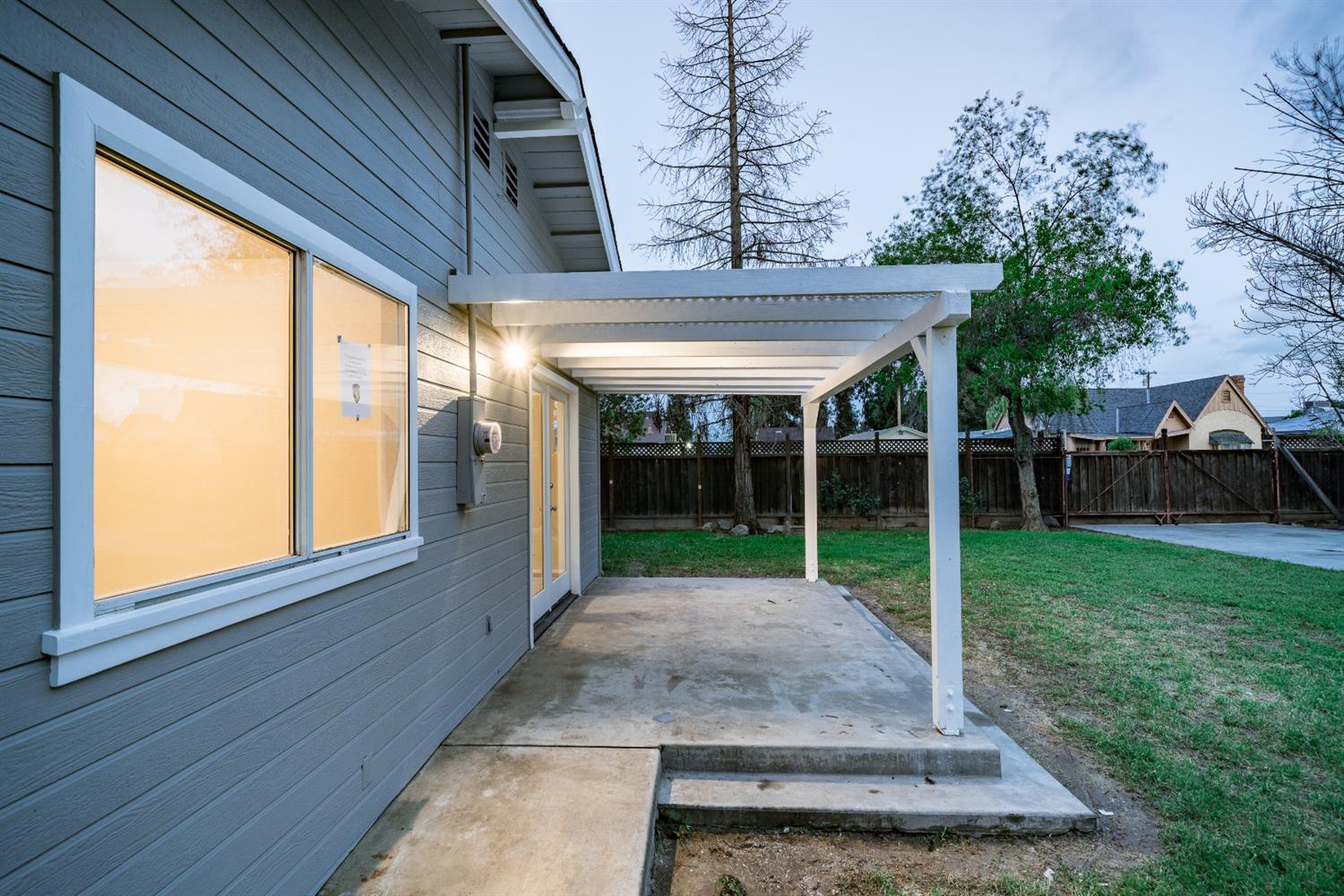 332 West North Avenue Reedley, CA 93654 - Photo 27 of 28 Gallery Image 27