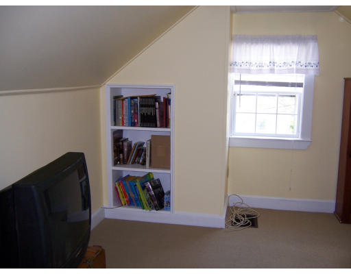 9 Stafford Road Danvers, MA 01923 - Photo 13 of 13 Gallery Image 13
