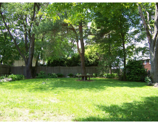 9 Stafford Road Danvers, MA 01923 - Photo 2 of 13 Gallery Image 2