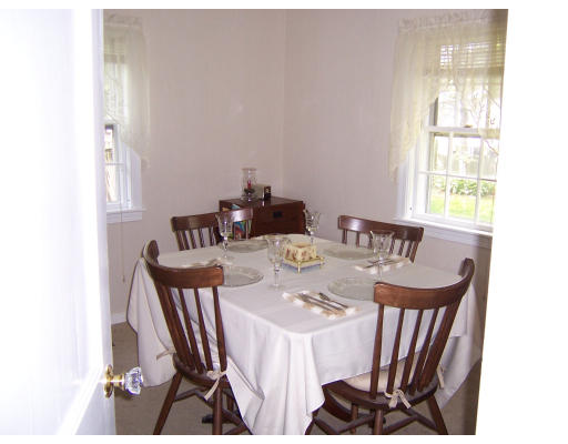 9 Stafford Road Danvers, MA 01923 - Photo 9 of 13 Gallery Image 9