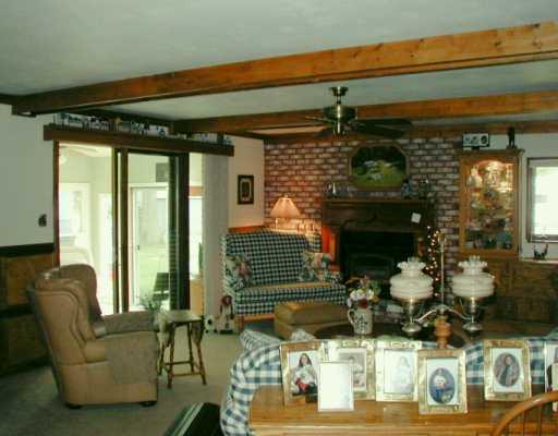 1625 Garvin Road Cranberry Township, PA 16066 - Photo 6 of 8 Den/Family/Great Room.
