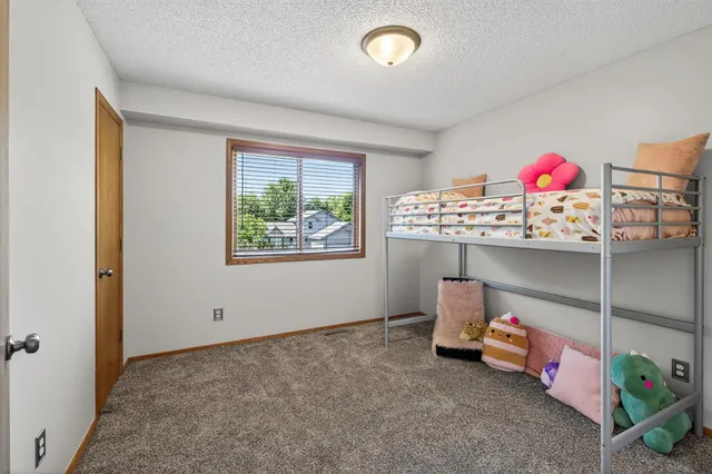 $3,500 | 4133 Sunset Trail North, Brooklyn Park, MN 55443