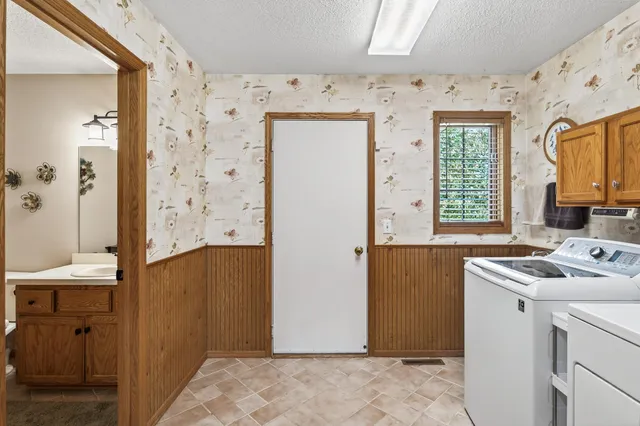 $3,500 | 4133 Sunset Trail North, Brooklyn Park, MN 55443