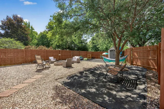 $3,500 | 4133 Sunset Trail North, Brooklyn Park, MN 55443