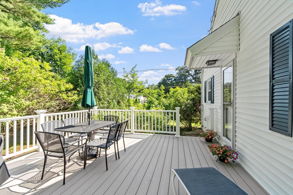 68 Oak Hill Road Westford, MA 01886 - Photo 4 of 30
