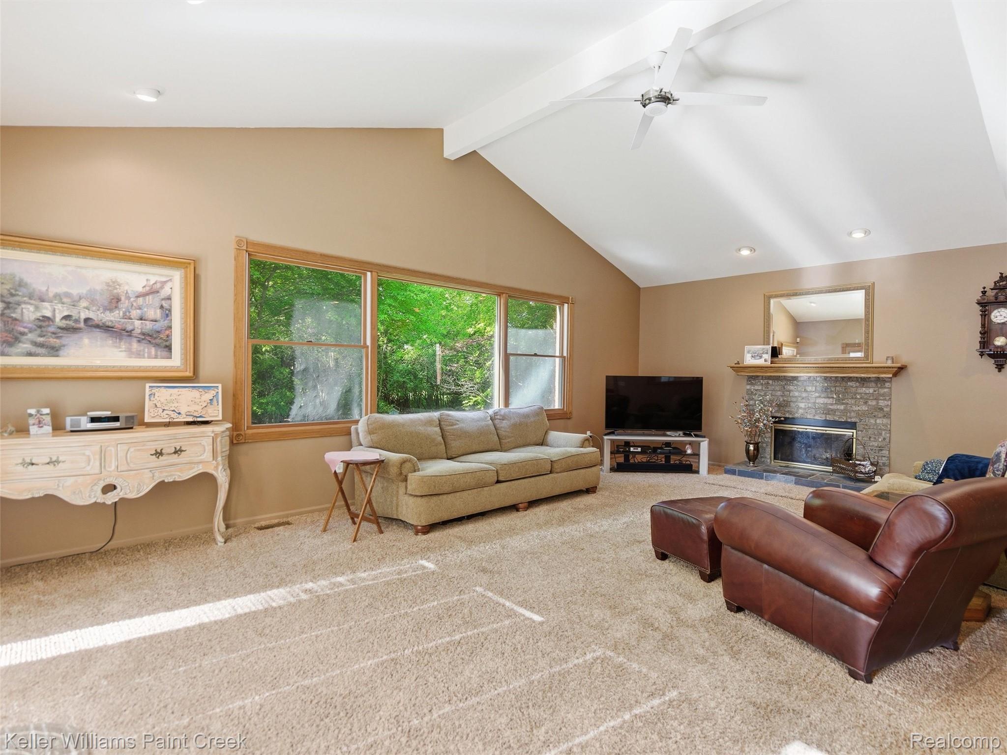 2842 Manorwood Road Troy, MI 48085 - Photo 27 of 72 Living room