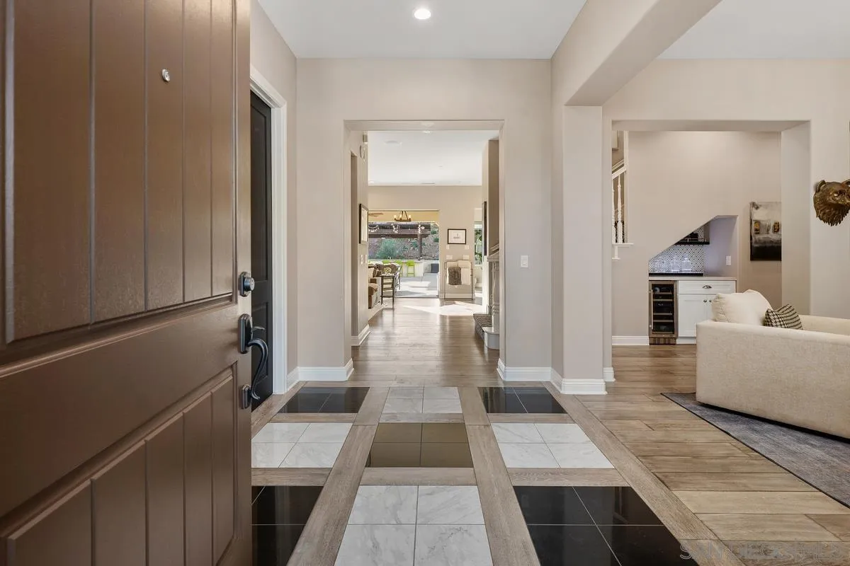 7495 Paseo Cristal Carlsbad, CA 92009 - Photo 18 of 75