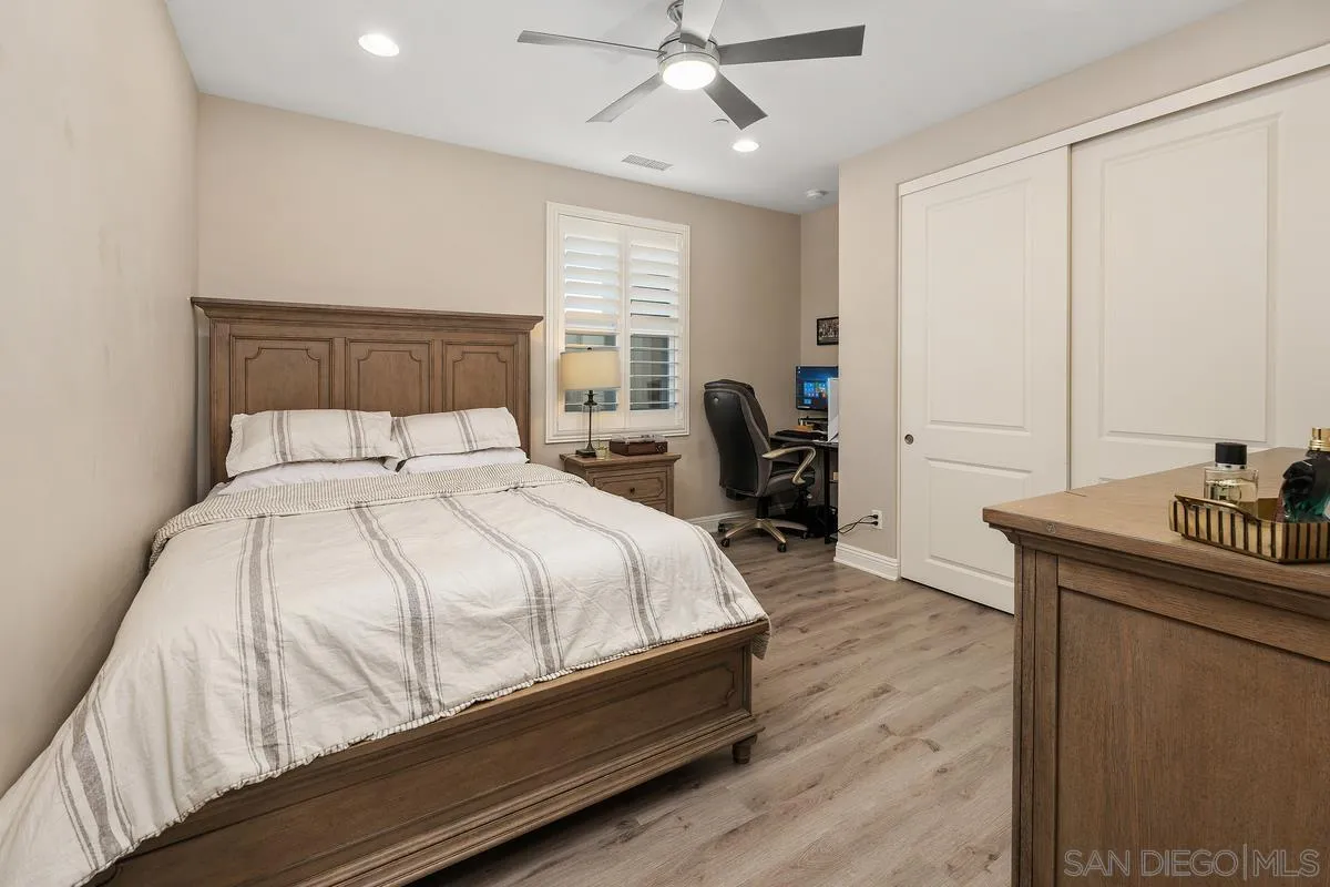 7495 Paseo Cristal Carlsbad, CA 92009 - Photo 42 of 75