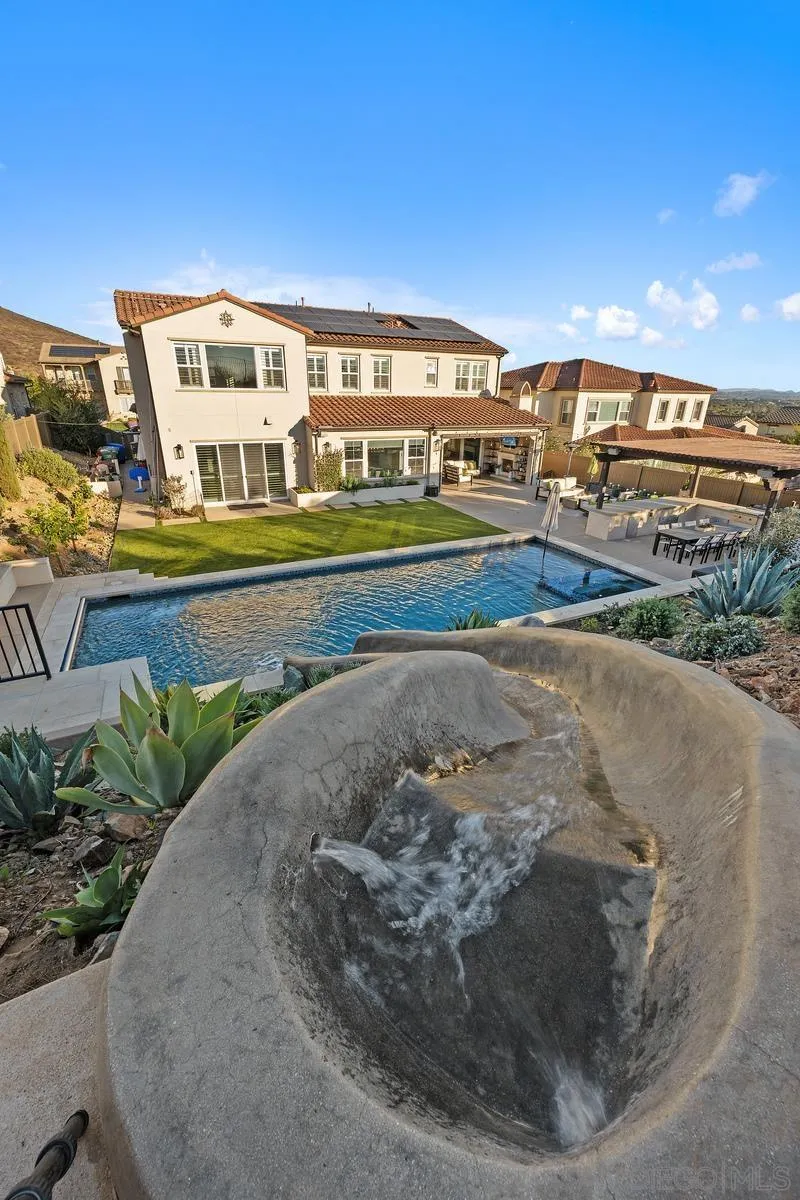 7495 Paseo Cristal Carlsbad, CA 92009 - Photo 63 of 75