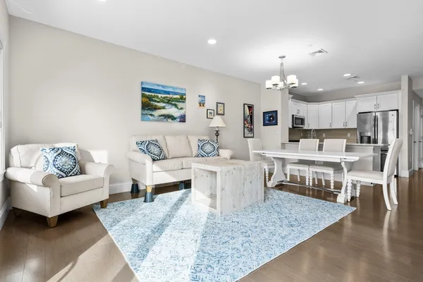 $499,000 | 441 Essex Street, Unit 202, Swampscott, MA 01907