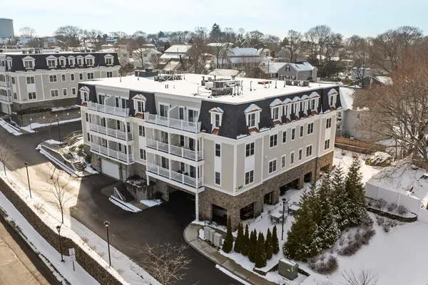 $515,000 | 441 Essex Street, Unit 202, Swampscott, MA 01907