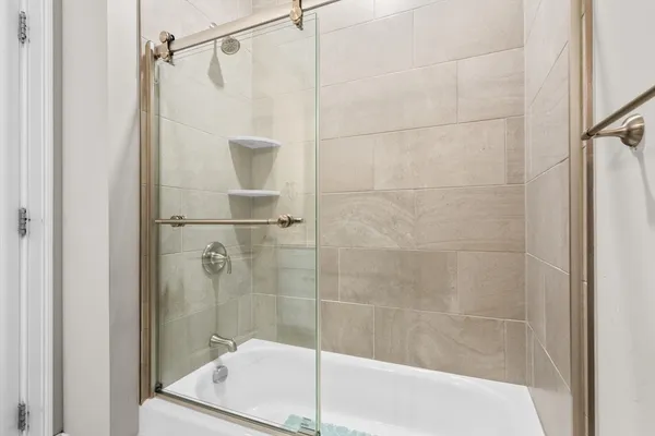 $515,000 | 441 Essex Street, Unit 202, Swampscott, MA 01907