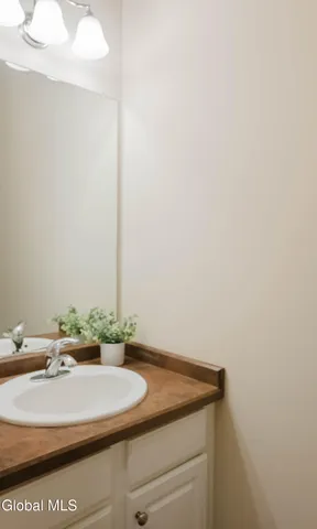 $5,000 | 24 Forest Drive, Voorheesville, NY 12186