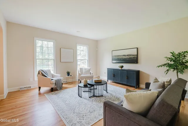 $5,000 | 24 Forest Drive, Voorheesville, NY 12186