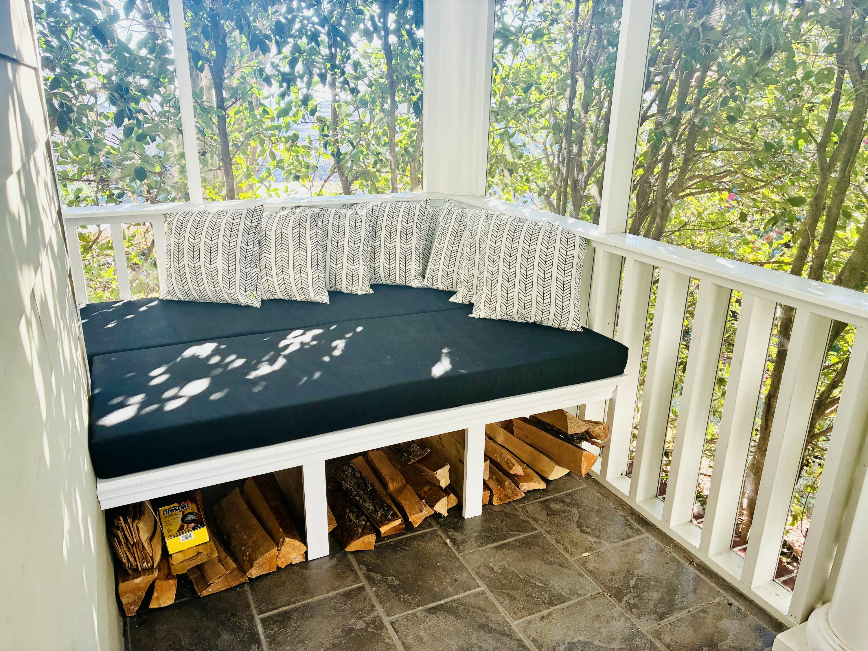 707 Hickman Road Augusta, GA 30904 - Photo 6 of 22 Screen Porch 2