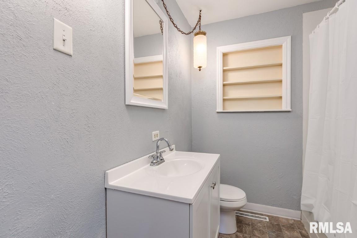 901 State Street Washington, IL 61571 - Photo 18 of 26 Gallery Image 18