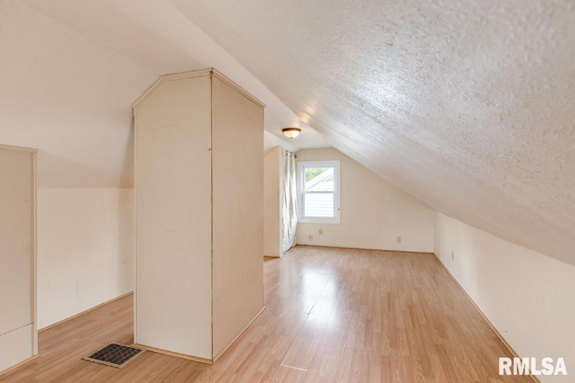 901 State Street Washington, IL 61571 - Photo 21 of 26 Gallery Image 21
