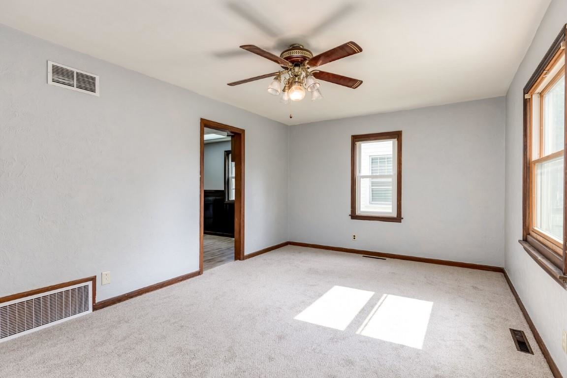 901 State Street Washington, IL 61571 - Photo 5 of 26 Gallery Image 5