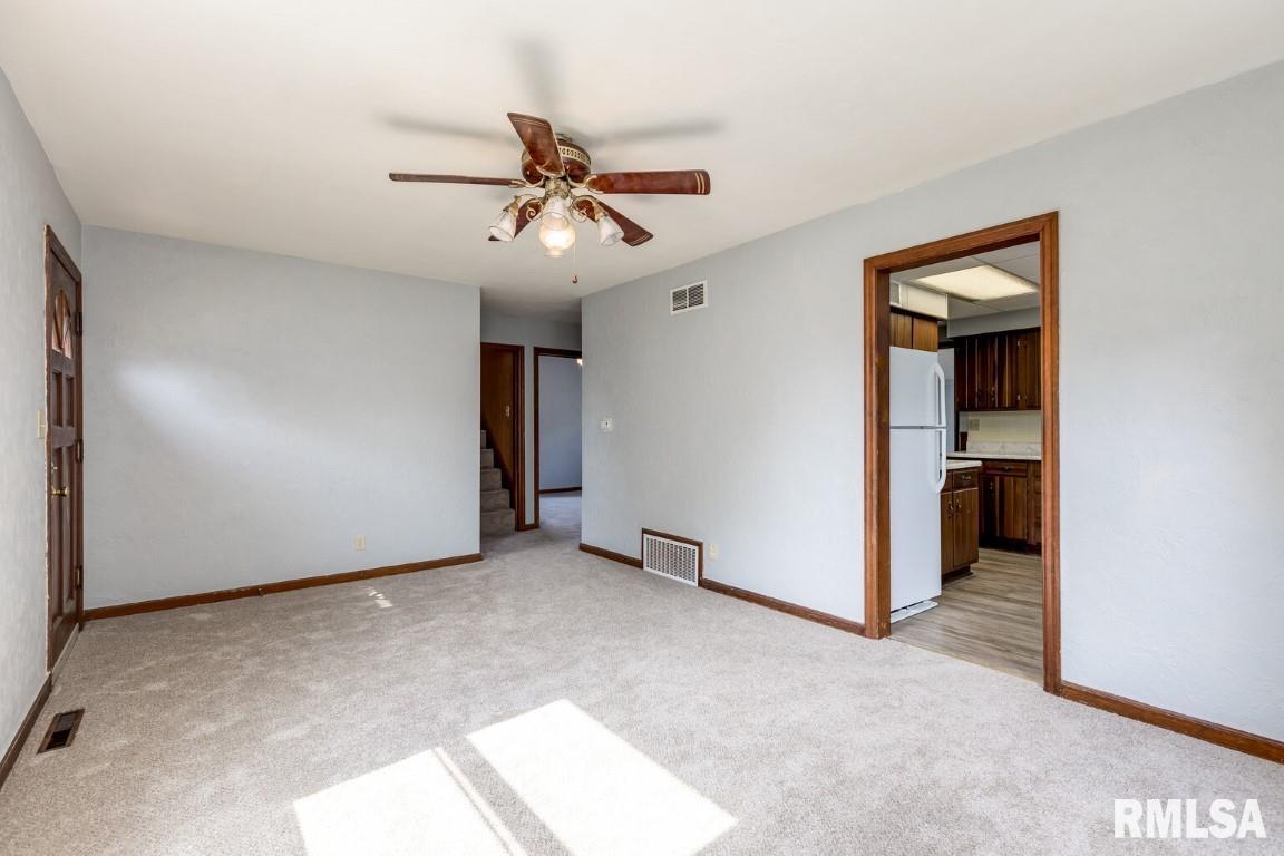901 State Street Washington, IL 61571 - Photo 7 of 26 Gallery Image 7