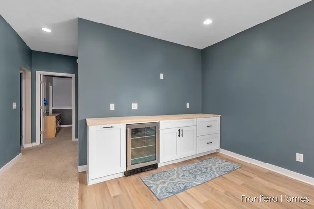 $465,000 | 311 Indian Bluffs Northeast, Sparta, MI 49345