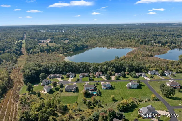 $465,000 | 311 Indian Bluffs Northeast, Sparta, MI 49345