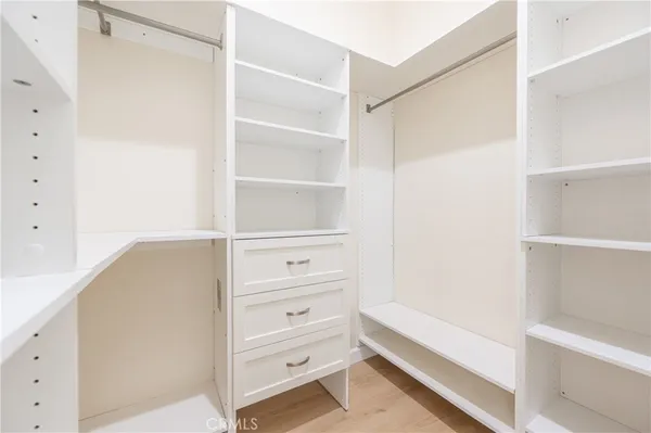 $3,800 | 7514 Forbes Avenue, Lake Balboa, CA 91406