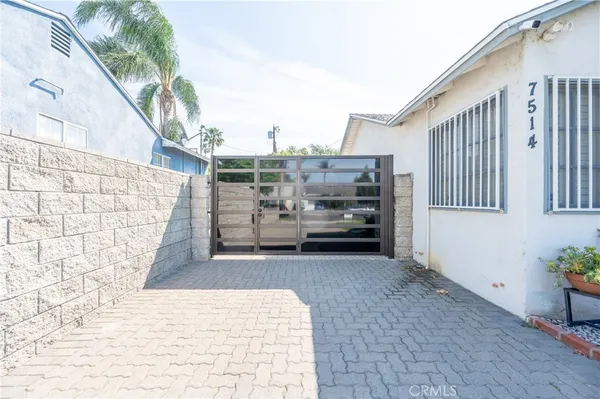 $3,800 | 7514 Forbes Avenue, Lake Balboa, CA 91406