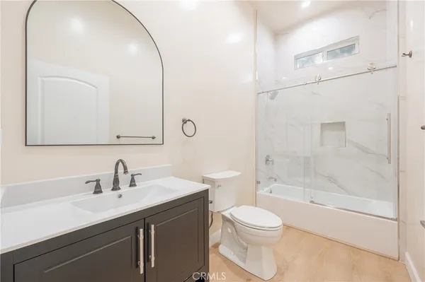 $3,800 | 7514 Forbes Avenue, Lake Balboa, CA 91406