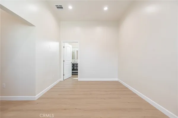 $3,800 | 7514 Forbes Avenue, Lake Balboa, CA 91406