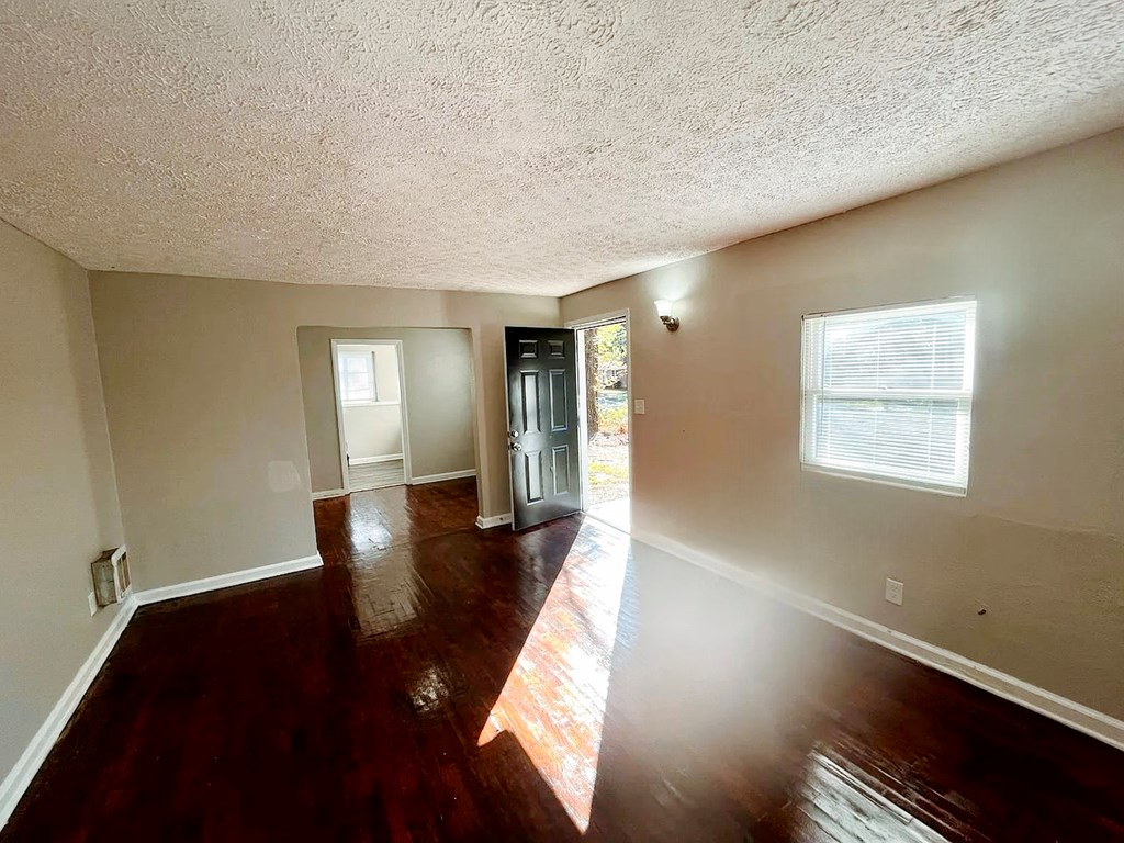 820 Harbison Drive Columbus, GA 31903 - Photo 4 of 15