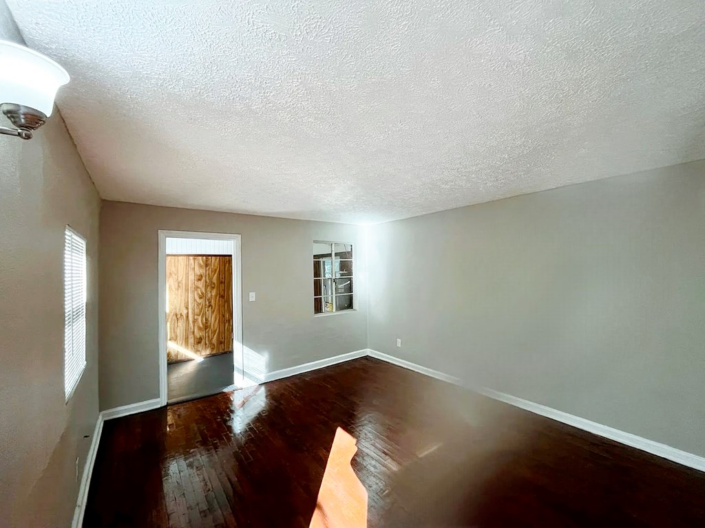 820 Harbison Drive Columbus, GA 31903 - Photo 5 of 15