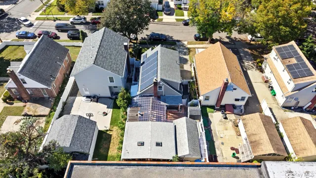 $900,000 | 104 North 7th Street, New Hyde Park, NY 11040