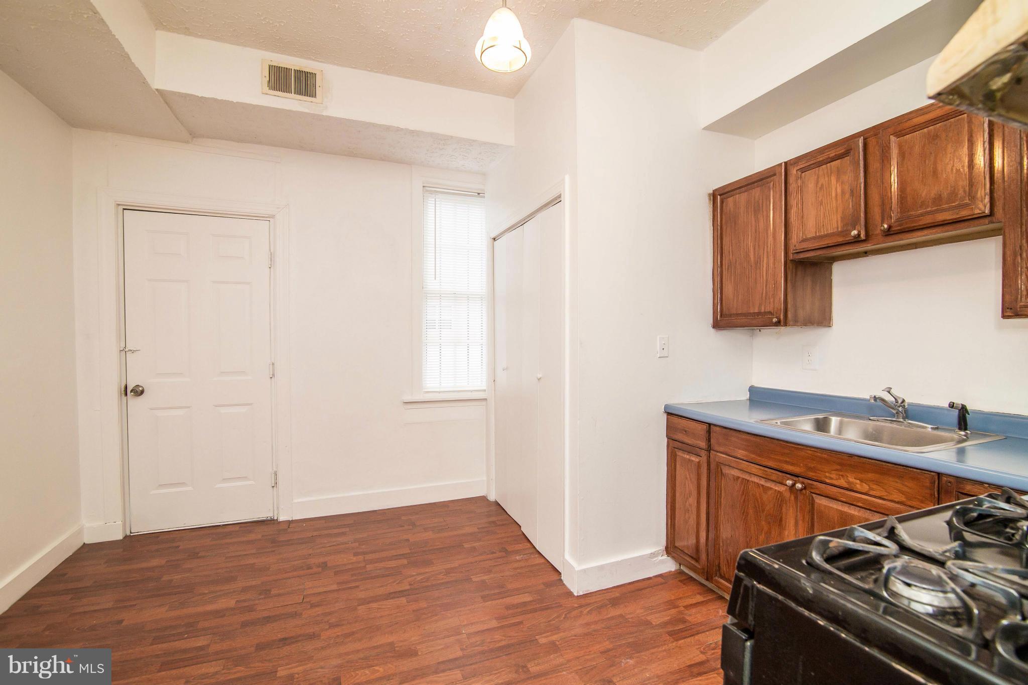 617 Park Road Northwest Washington, DC 20010 - Photo 19 of 28 Kitchen