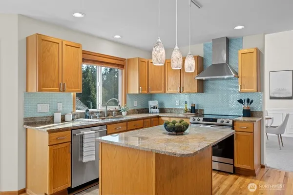 $1,050,000 | 19811 13th Place West, Lynnwood, WA 98036