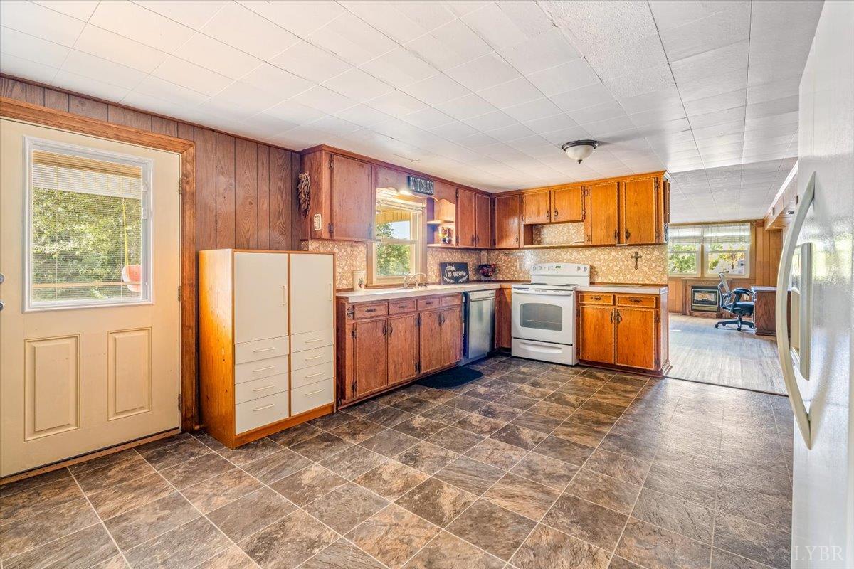 1065 Lynch Mill Road Altavista, VA 24517 - Photo 23 of 52 Gallery Image 23