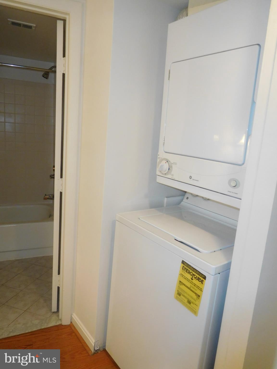5800 Royal Ridge Drive, Unit L Springfield, VA 22152 - Photo 13 of 17 Interior (General)
