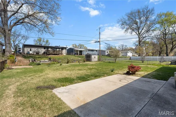 $179,900 | 1295 Del Rey Drive, Florissant, MO 63031