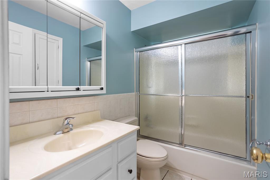 1295 Del Rey Drive Florissant, MO 63031 - Photo 8 of 18