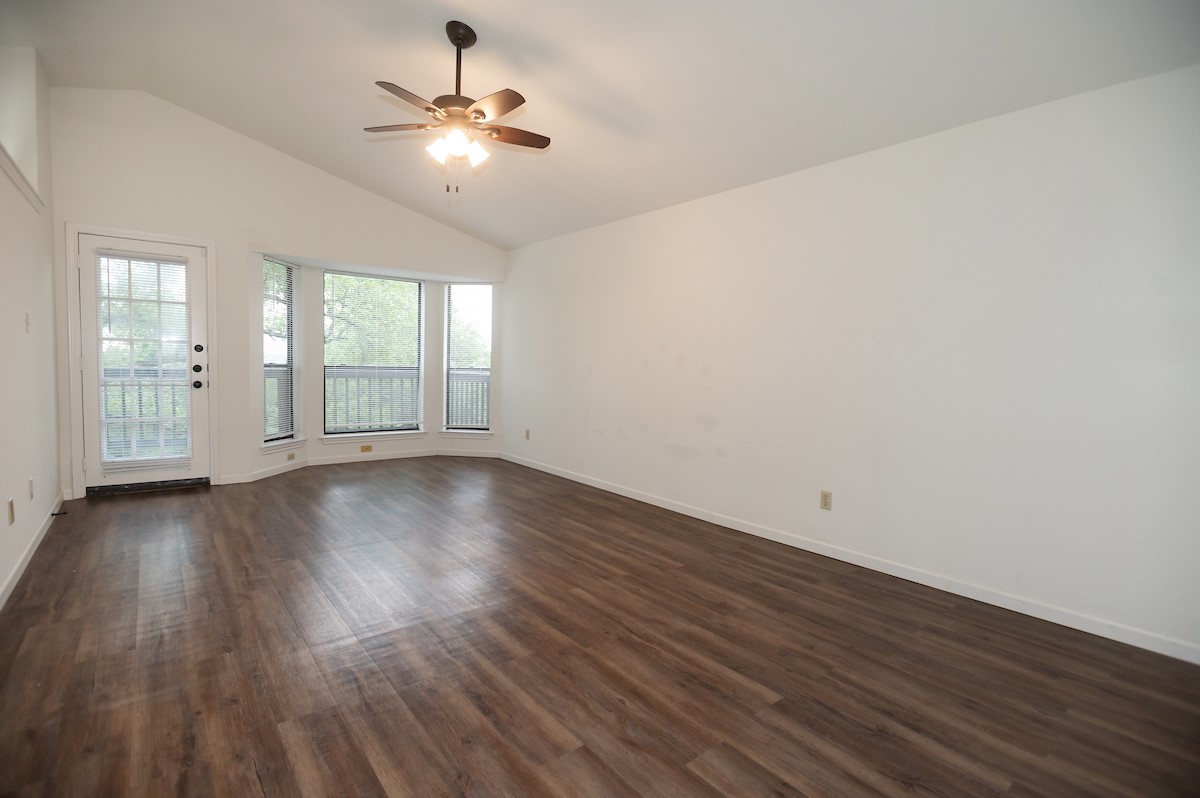 11513 Juniper Ridge Drive Austin, TX 78759 - Photo 16 of 35