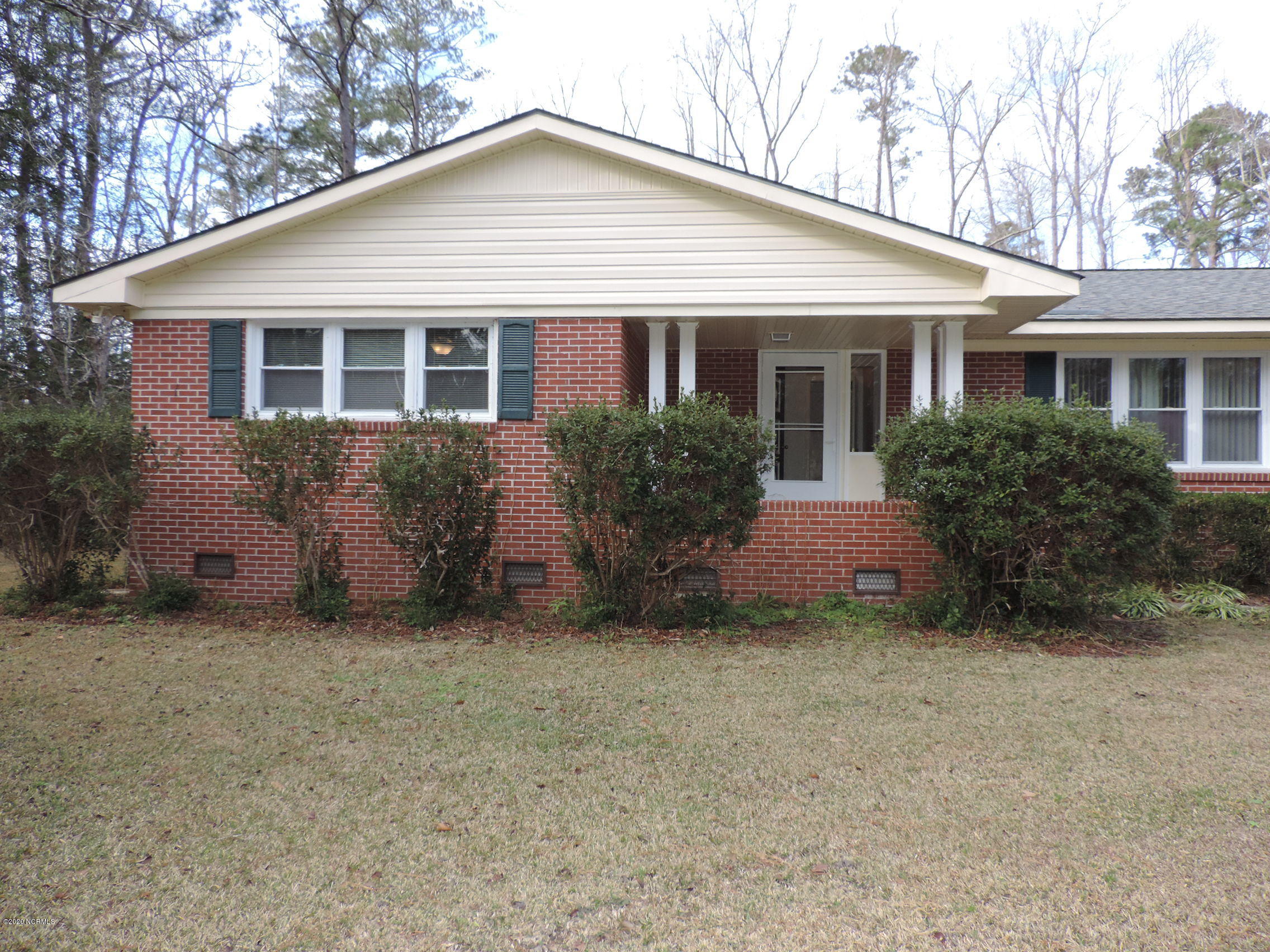 411 Flanners Beach Road New Bern, NC 28560 - Photo 2 of 44 DSCN9516